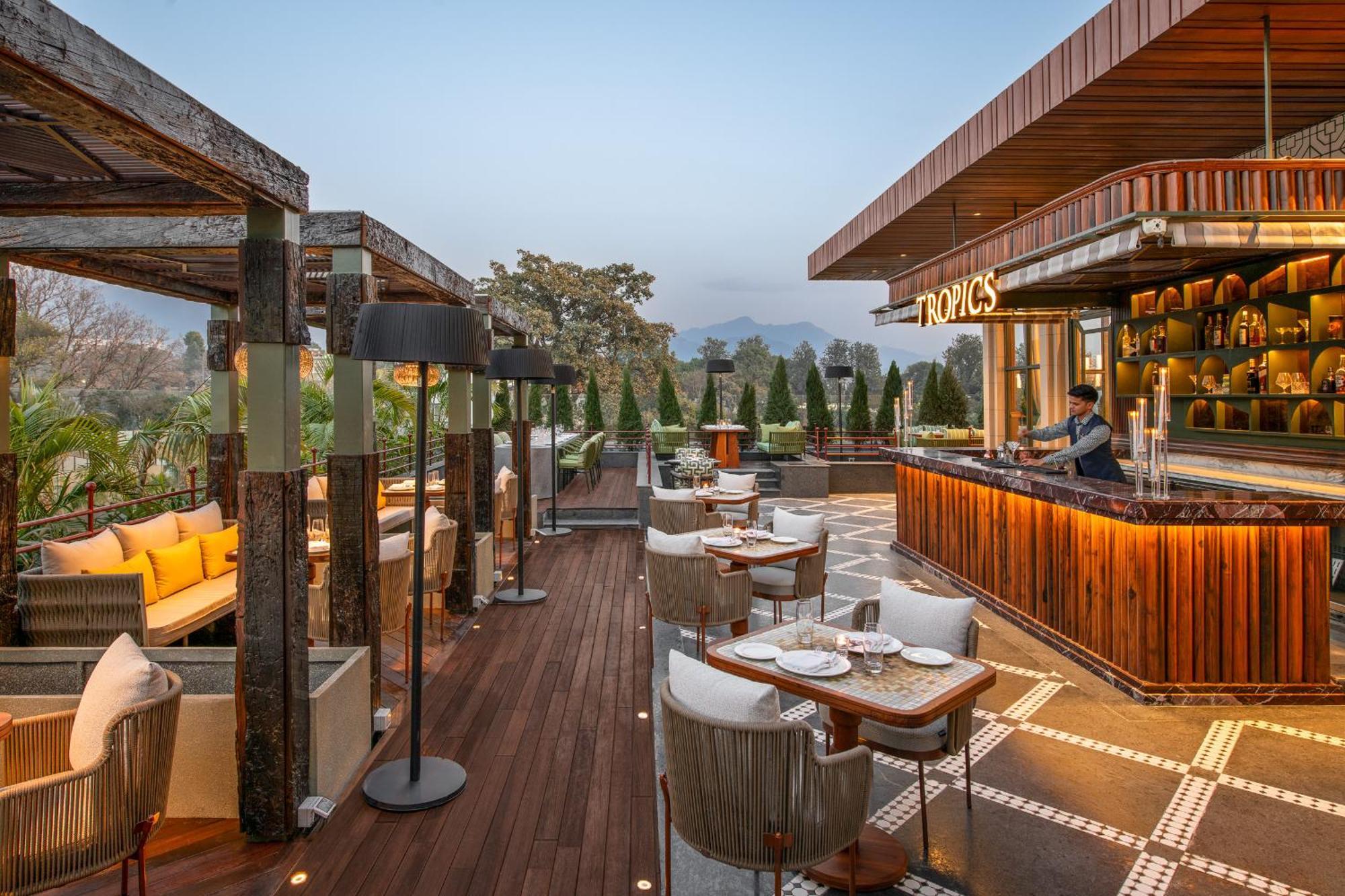 Taj Mussoorie Foothills, Dehradun Hotel Екстериор снимка